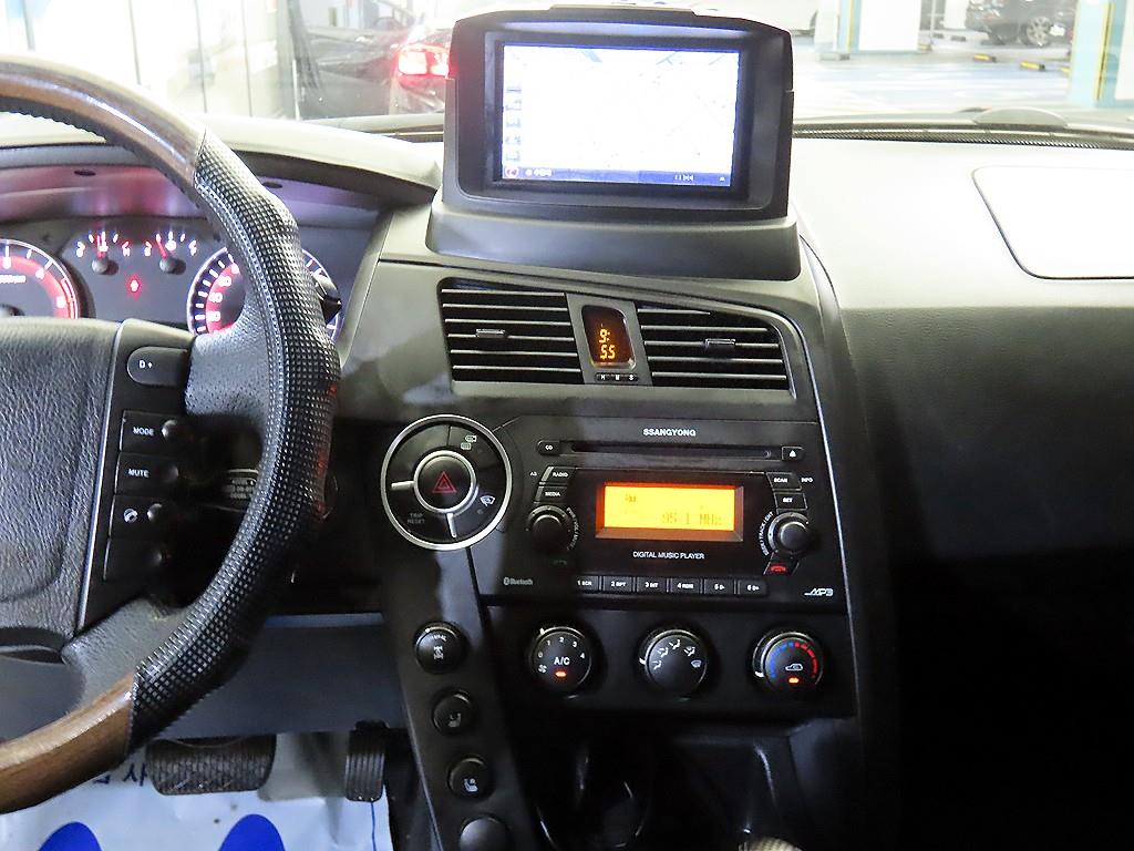 Ssangyong Korando - Vista 11