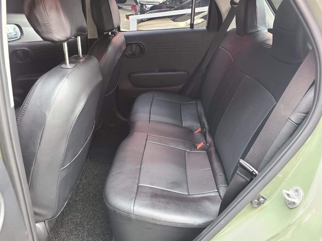 HYUNDAI Casper - Vista 12