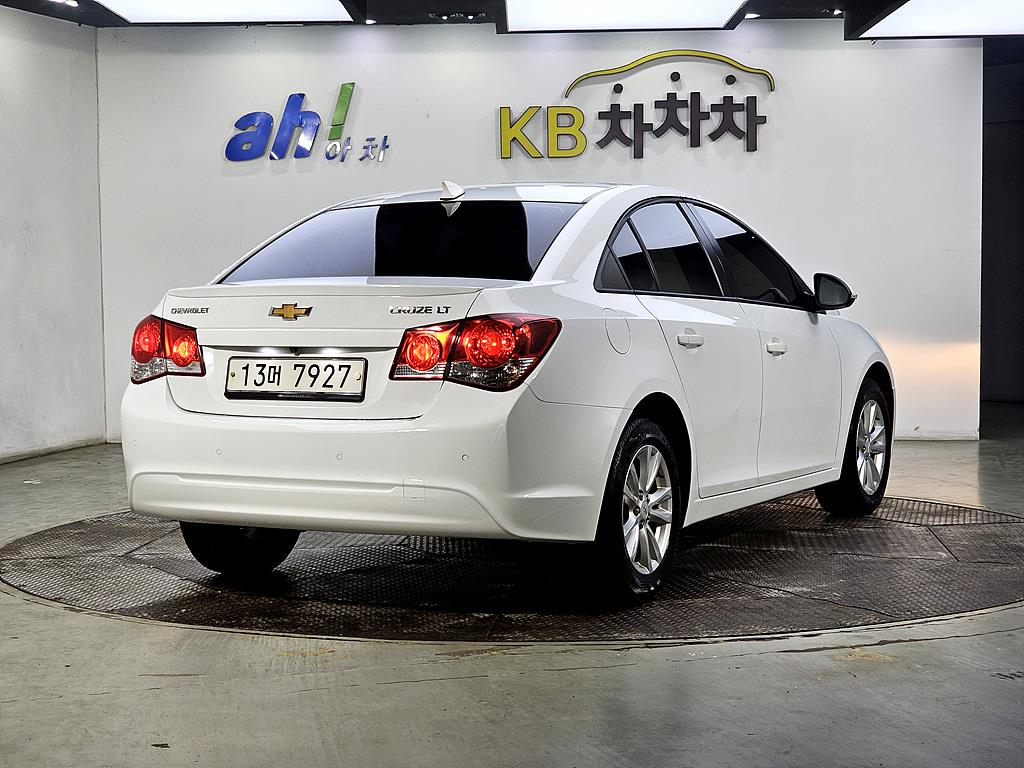 Chevrolet Cruise - Vista 4