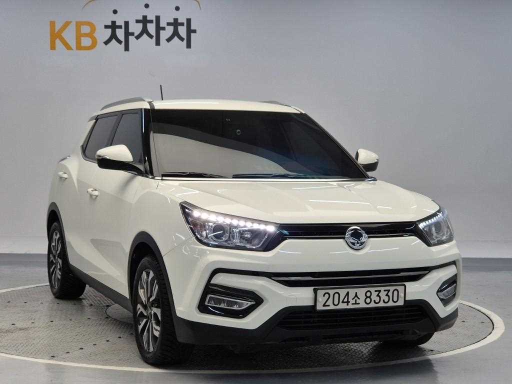 Ssangyong Tivoli - Vista 4