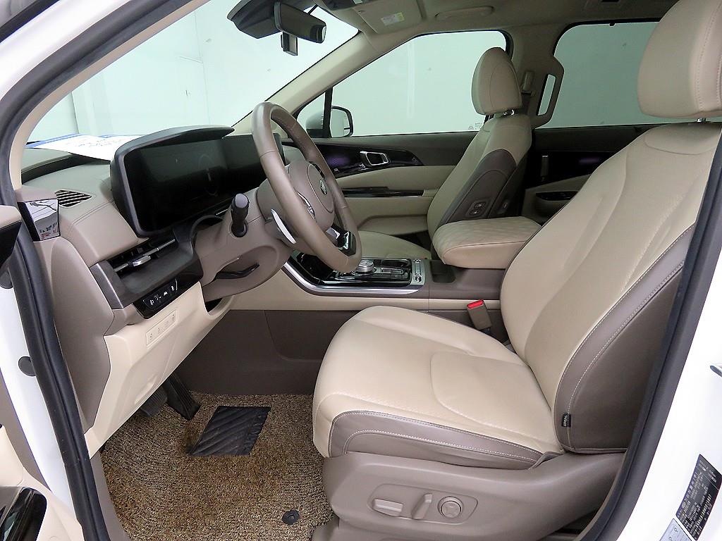 KIA Carnival - Vista 7