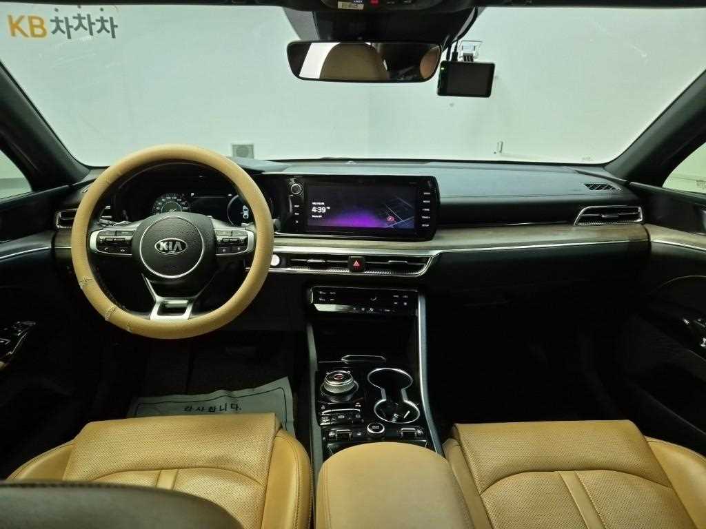KIA K5 - Vista 7