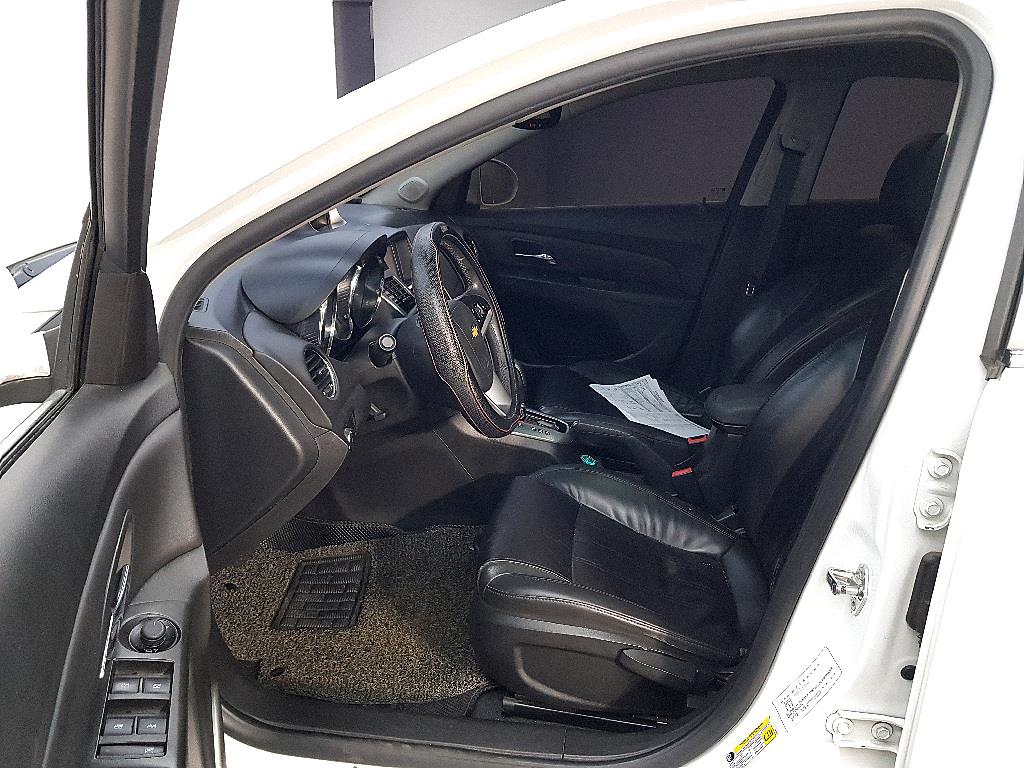 Chevrolet Cruise - Vista 8