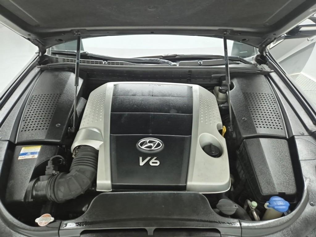 HYUNDAI Equus - Vista 5