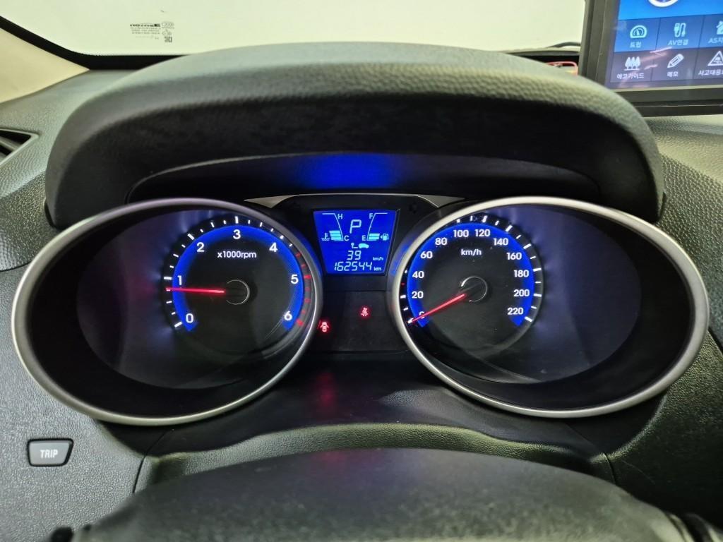 HYUNDAI Tucson - Vista 6