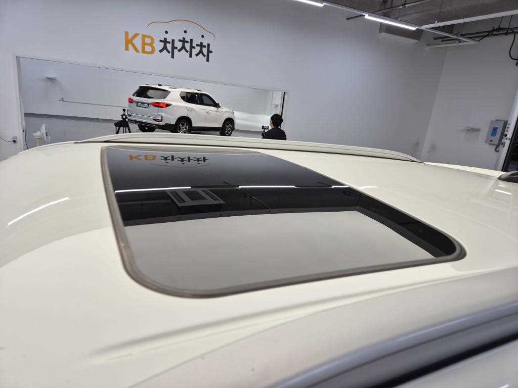 Ssangyong Tivoli 2019 Blanco - Importación desde Corea - HF Imports Iquique - Foto 13