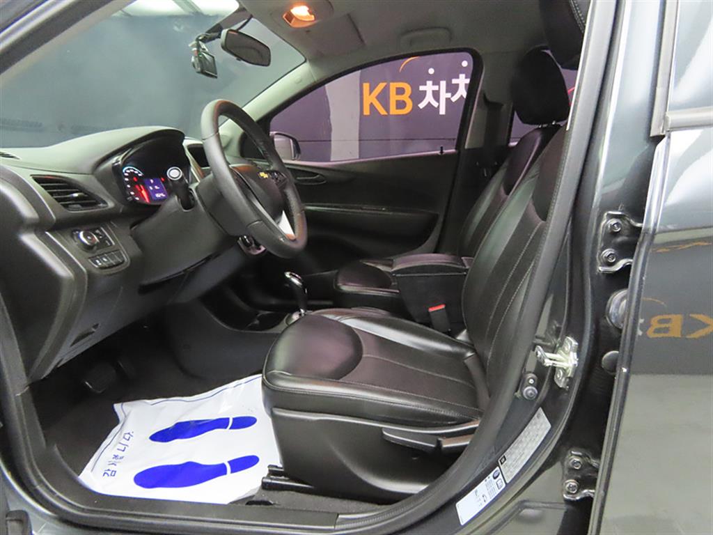 Chevrolet Spark - Vista 5