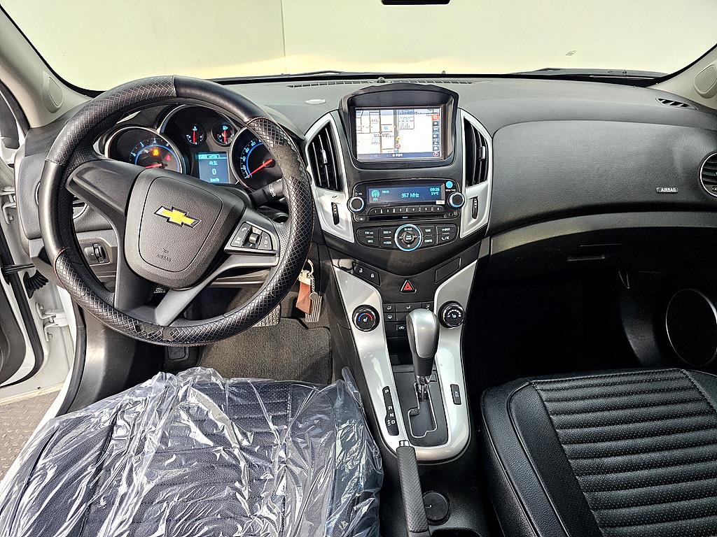 Chevrolet Cruise - Vista 5