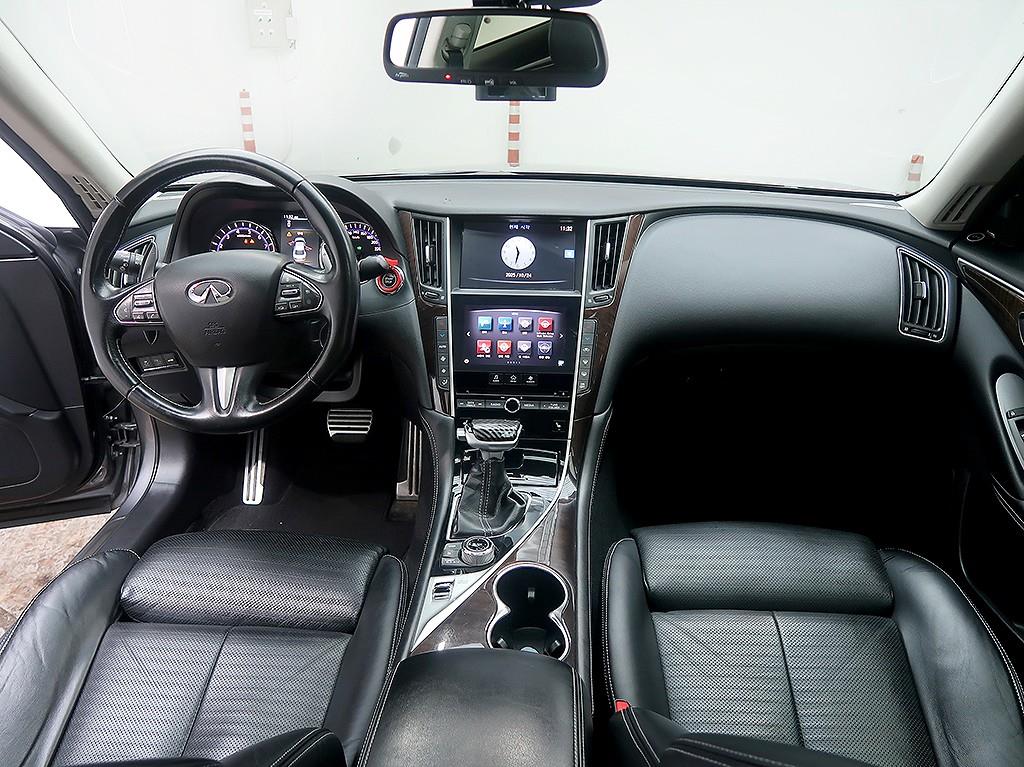 Infiniti Q - Vista 9