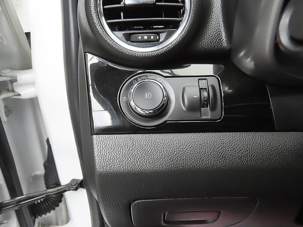 Chevrolet Orlando 2016 Blanco - Importación desde Corea - HF Imports Iquique - Foto 11