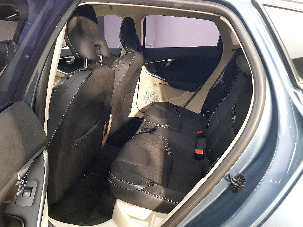 Volvo V40 - Vista 8
