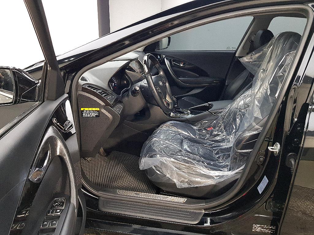 HYUNDAI Grandeur - Vista 8