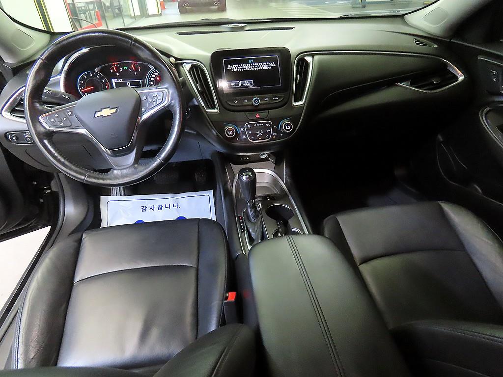 Chevrolet Malibu - Vista 10