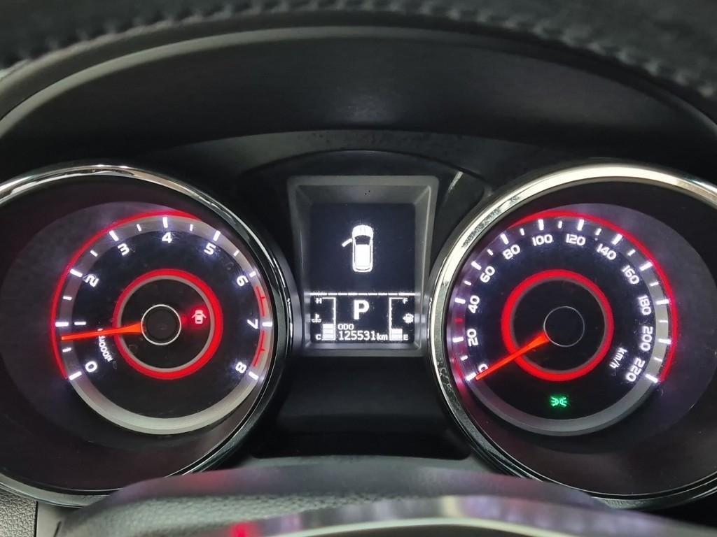 Ssangyong Tivoli - Vista 6