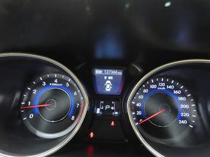 HYUNDAI Avante - Vista 12