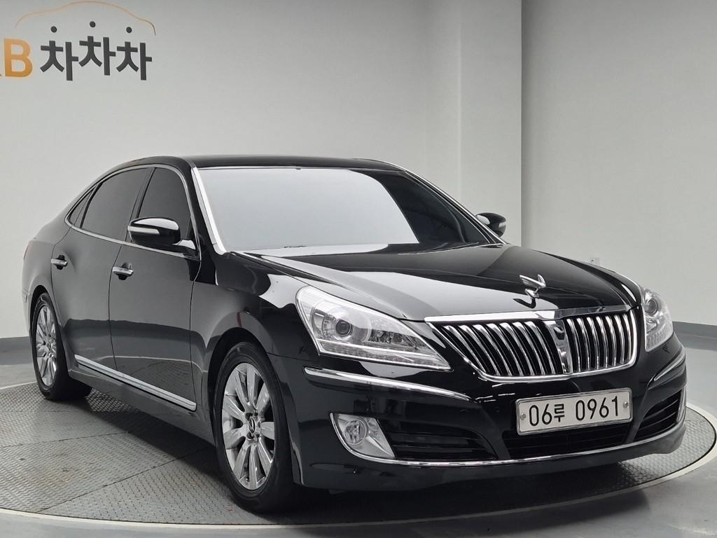 HYUNDAI Equus - Vista 4