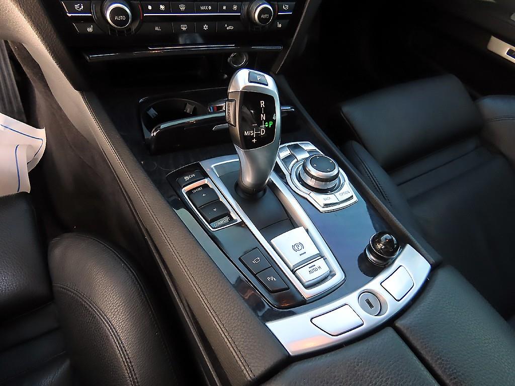 BMW 7 Series - Vista 11