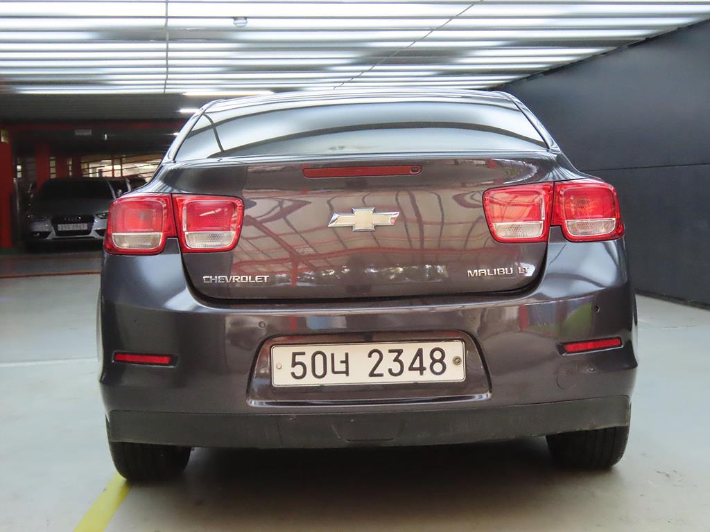 Chevrolet Malibu - Vista 4