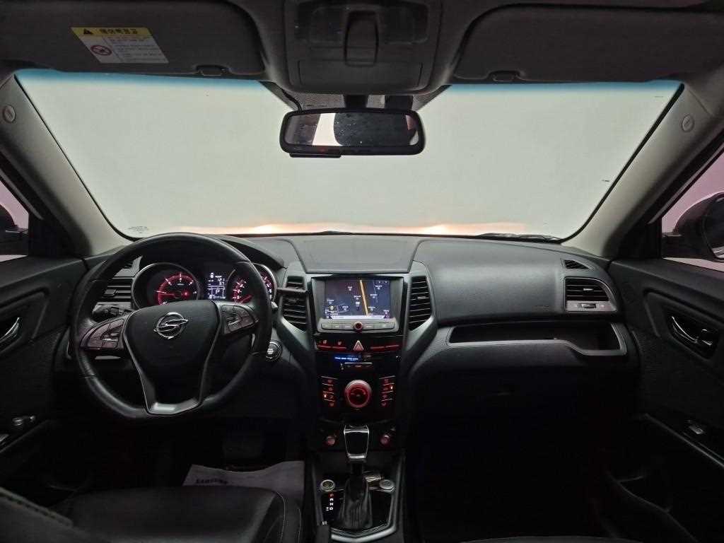 Ssangyong Tivoli - Vista 7