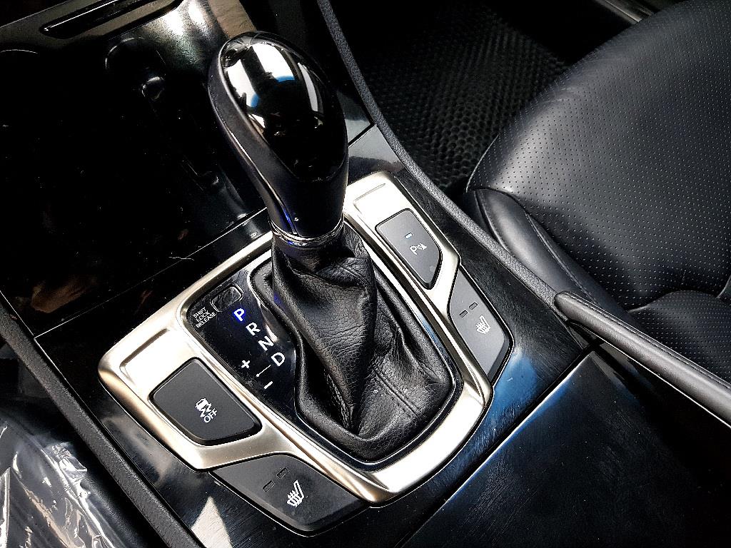 HYUNDAI Grandeur 2012 Negro - Importación desde Corea - HF Imports Iquique - Foto 13