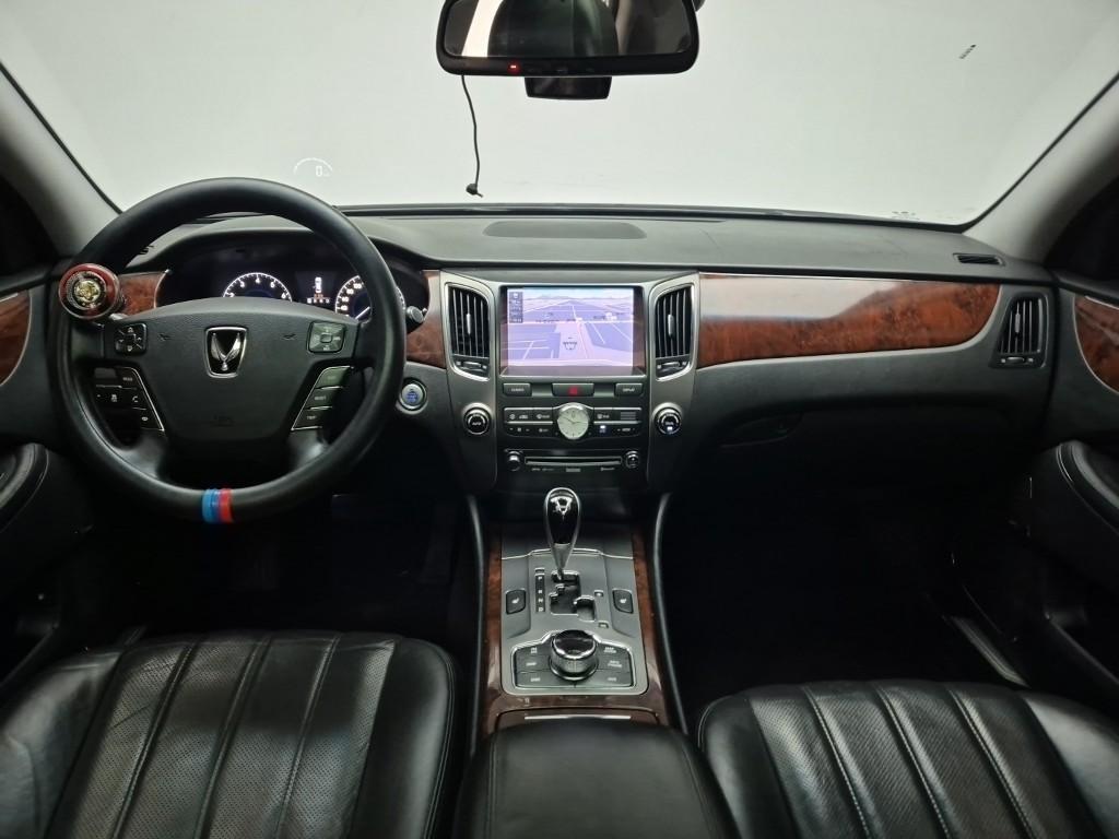 HYUNDAI Equus - Vista 6