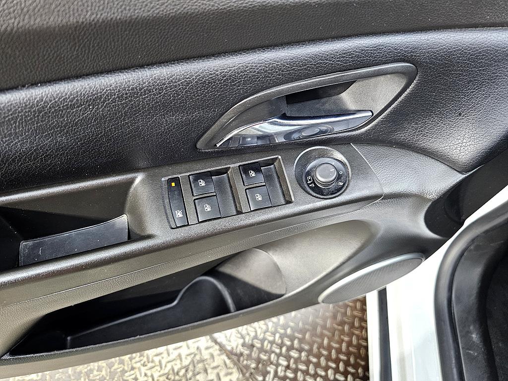 Chevrolet Cruise - Vista 12