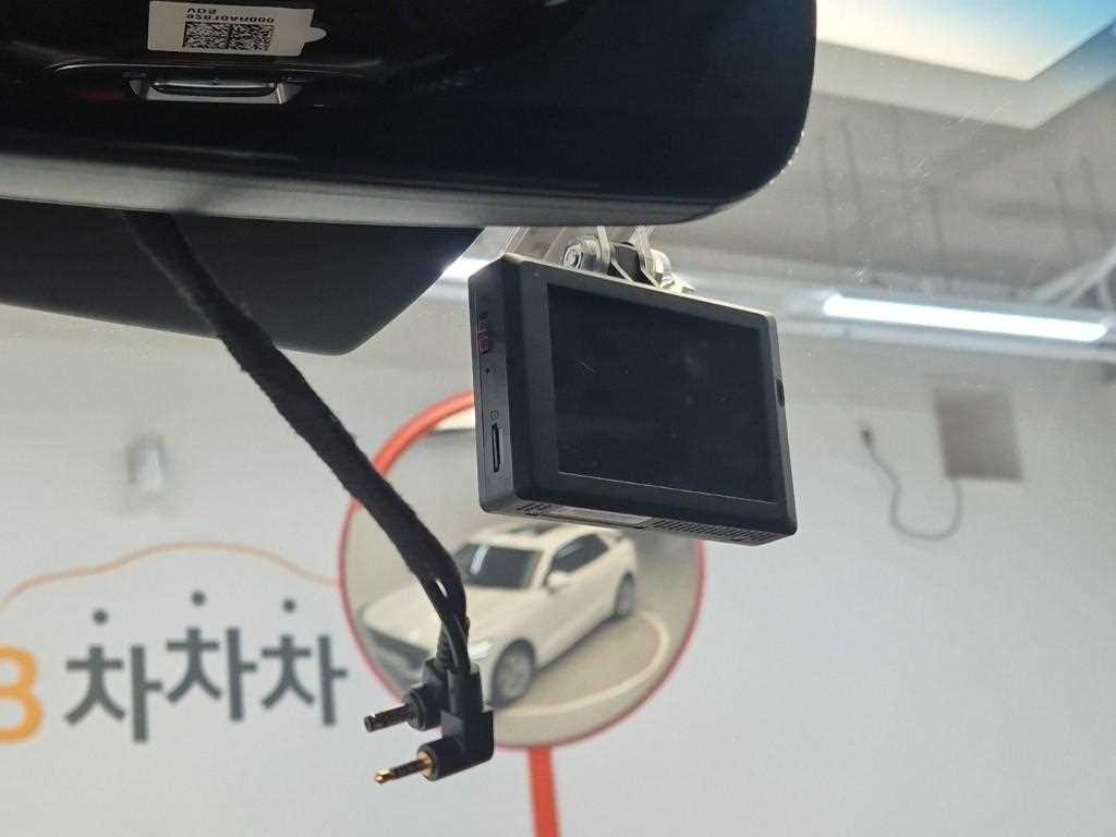 Genesis GV70 2024 Blanco - Importación desde Corea - HF Imports Iquique - Foto 18