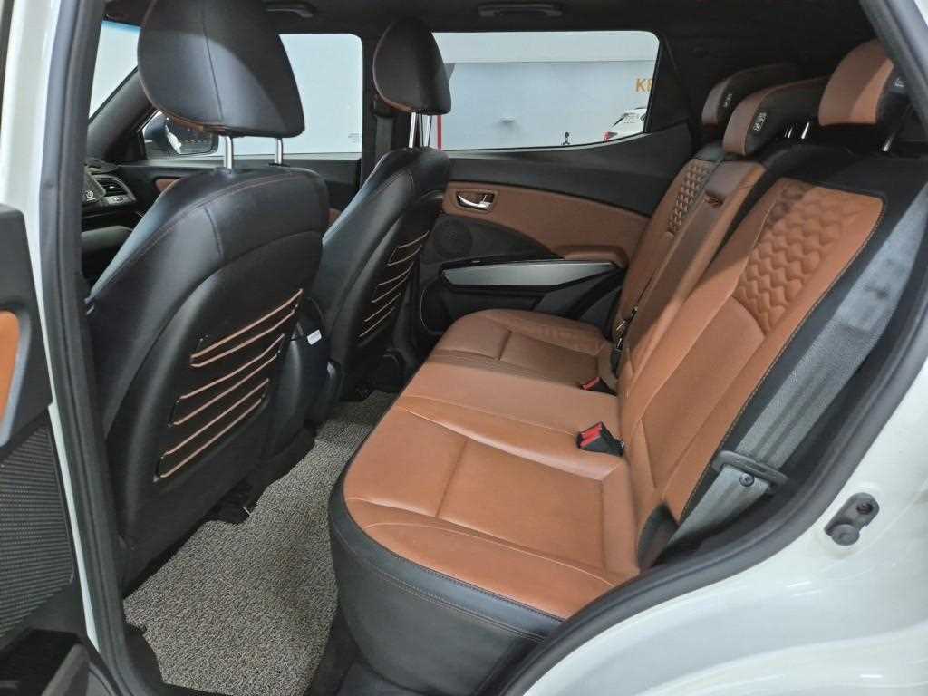 Ssangyong Tivoli - Vista 12