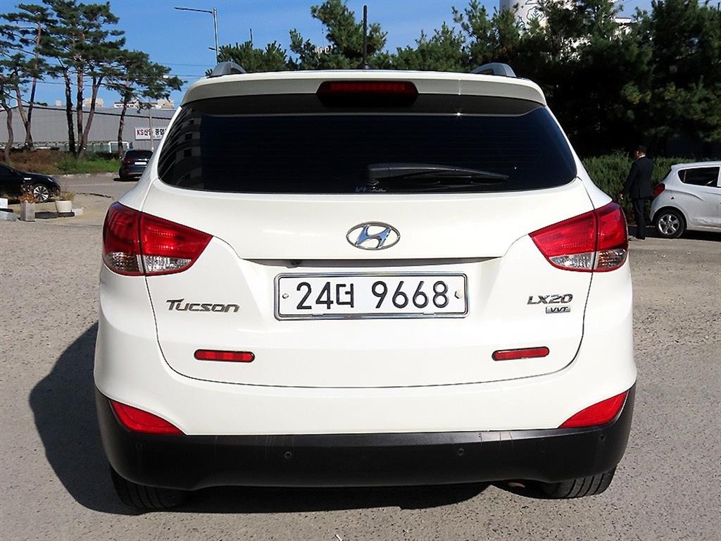 HYUNDAI Tucson - Vista 4