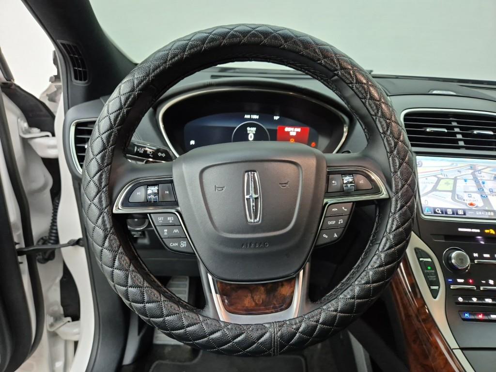 Lincoln Nautilus - Vista 9