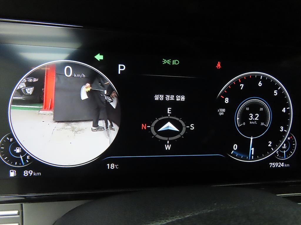 HYUNDAI Grandeur - Vista 10