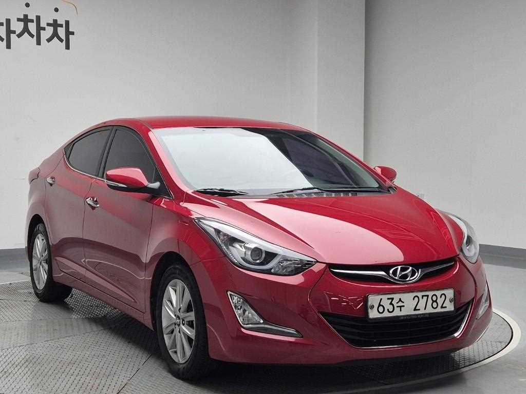 HYUNDAI Avante - Vista 4