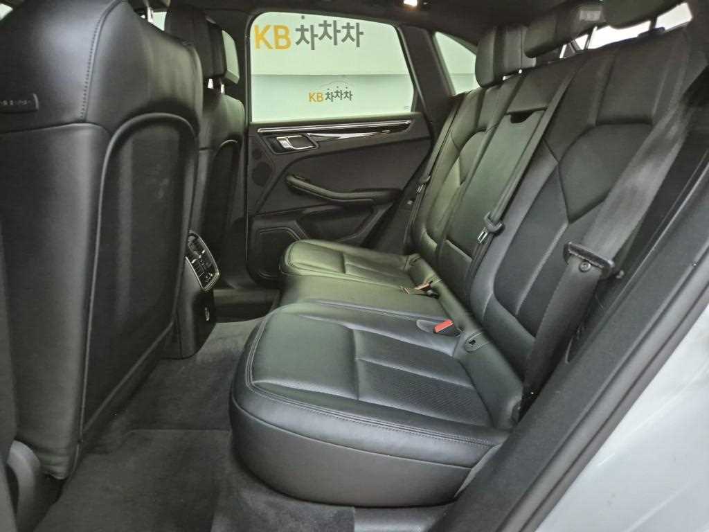 Porsche Macan - Vista 12