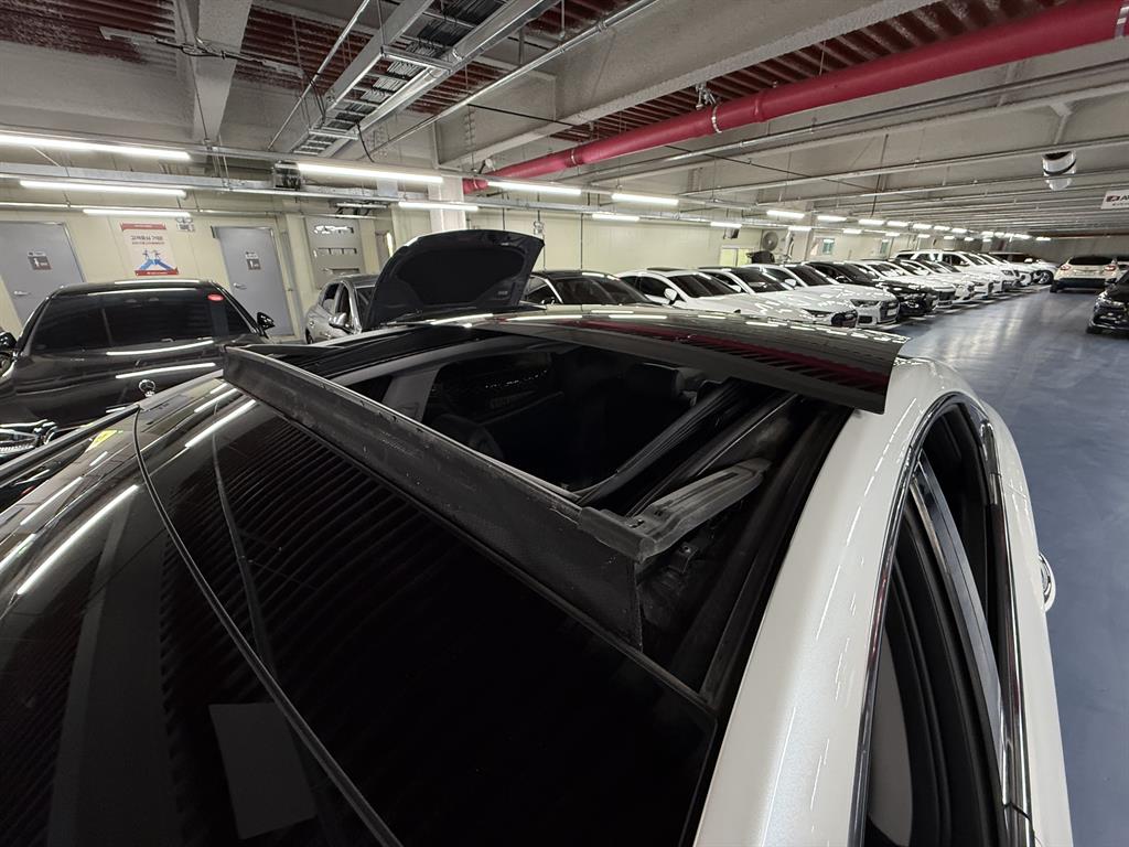 HYUNDAI Grandeur - Vista 6