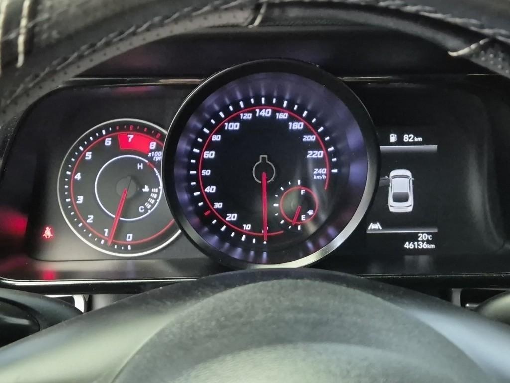 HYUNDAI Avante - Vista 6