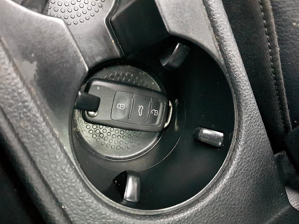 Volkswagen Jetta 2015 Blanco - Importación desde Corea - HF Imports Iquique - Foto 14