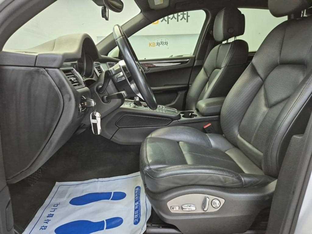 Porsche Macan - Vista 11