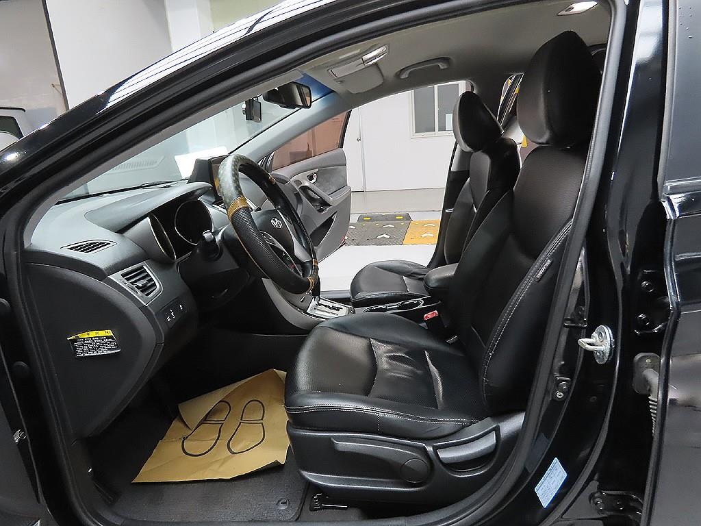 HYUNDAI Avante 2011 Negro - Importación desde Corea - HF Imports Iquique - Foto 12