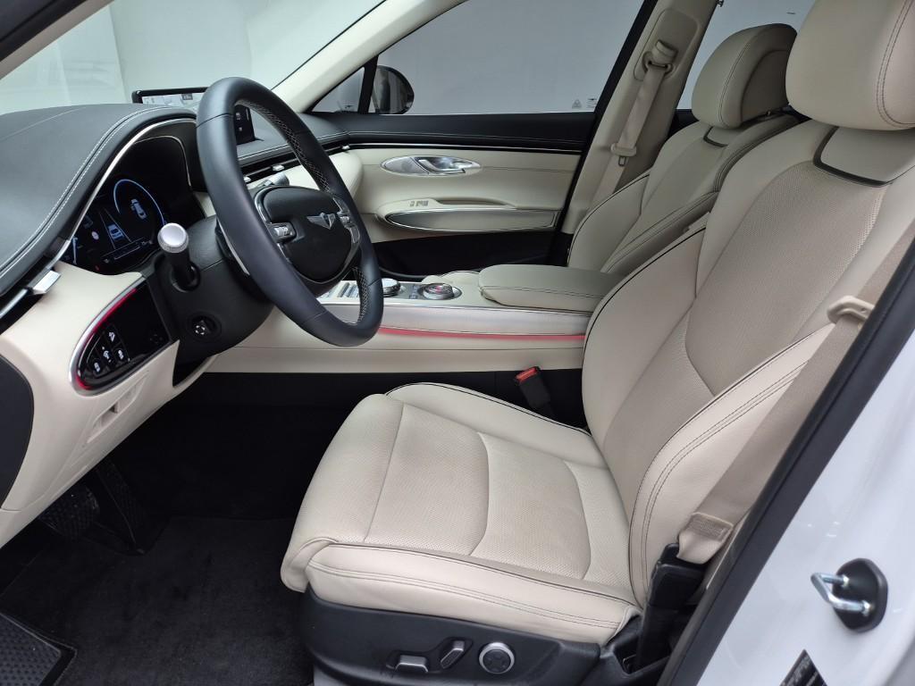 Genesis GV70 - Vista 11
