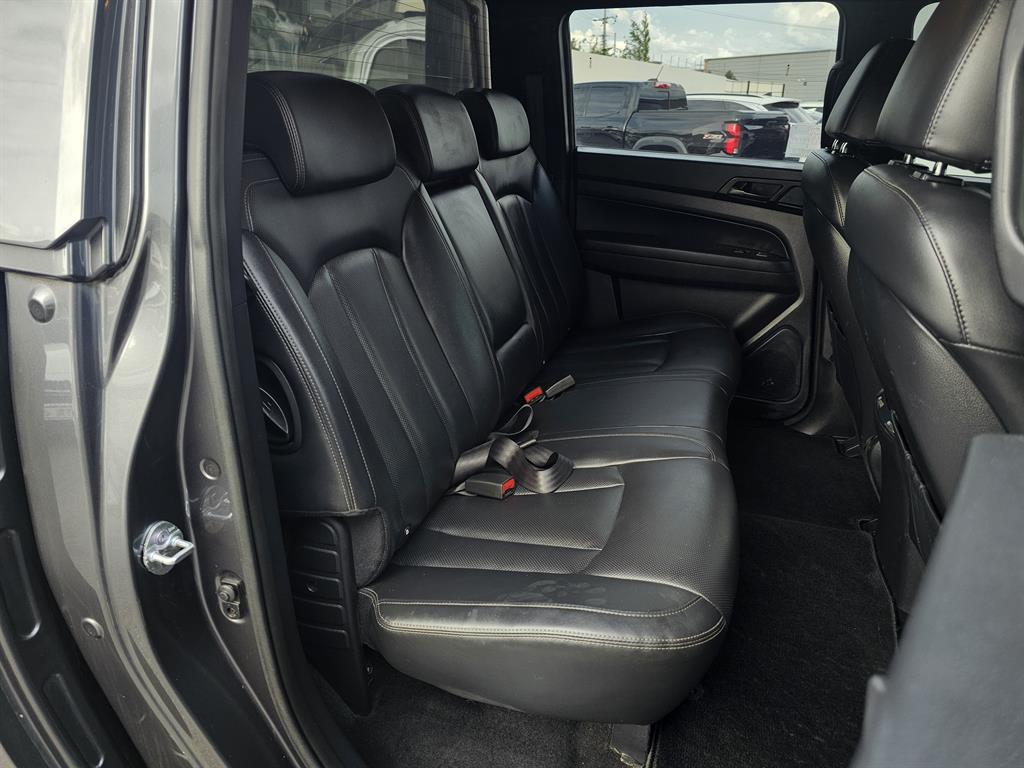 Ssangyong Rexton - Vista 9