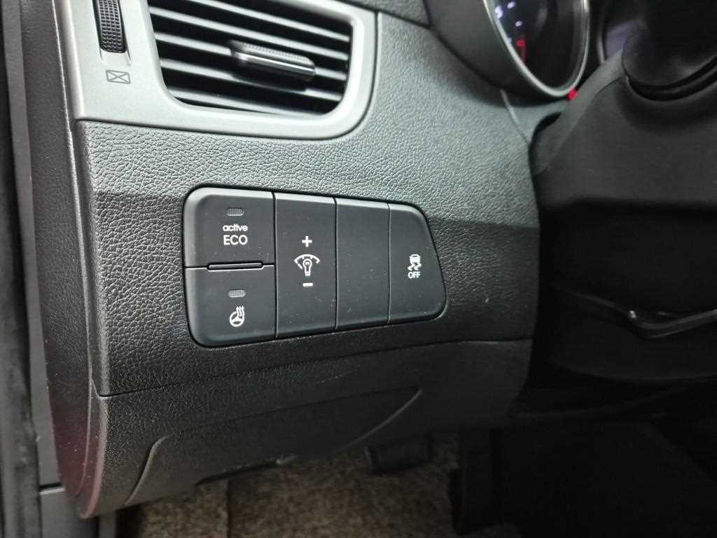 HYUNDAI Avante 2015 Rojo - Importación desde Corea - HF Imports Iquique - Foto 16