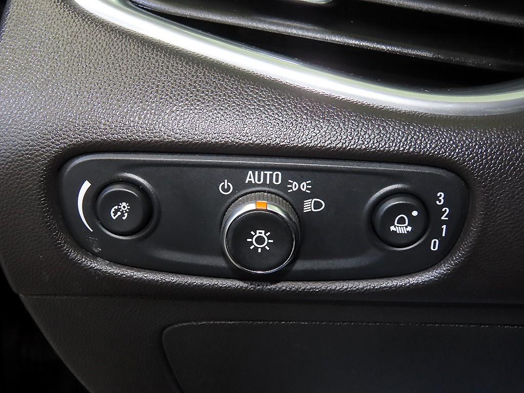 Chevrolet Malibu 2017 Negro - Importación desde Corea - HF Imports Iquique - Foto 14