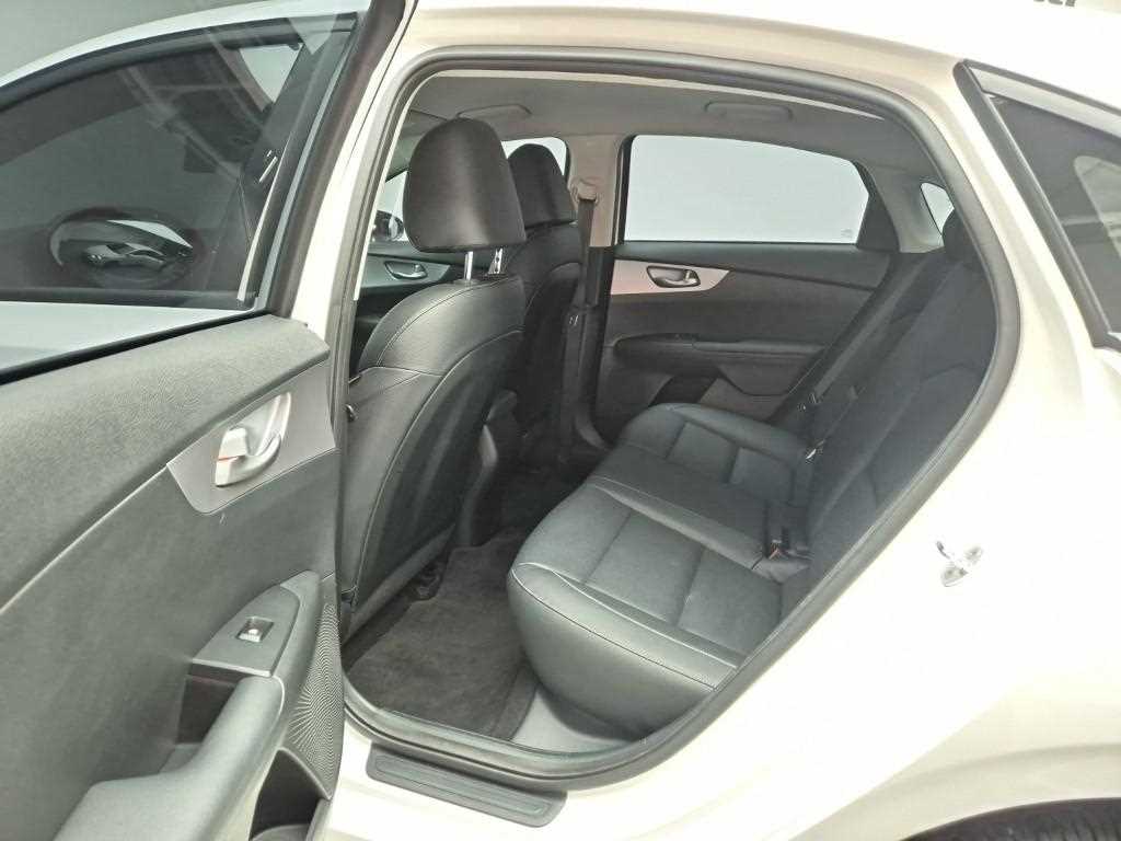 KIA K3 - Vista 12