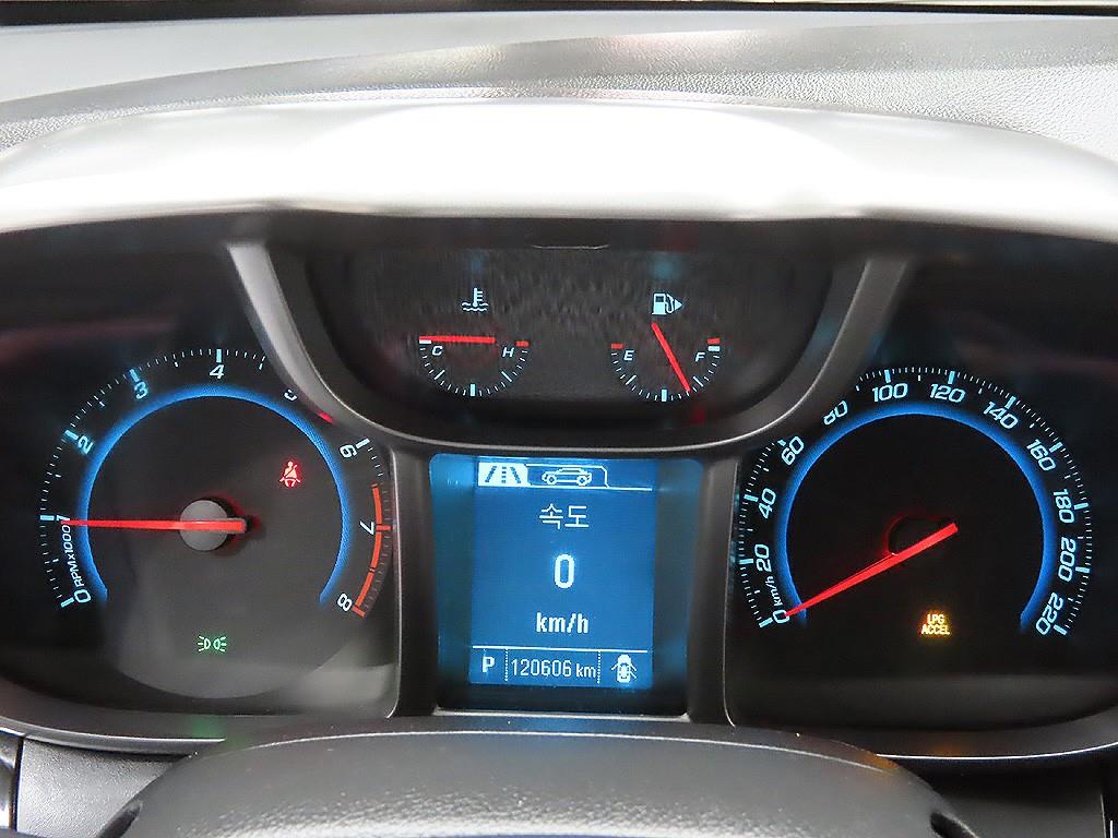 Chevrolet Orlando 2016 Blanco - Importación desde Corea - HF Imports Iquique - Foto 7