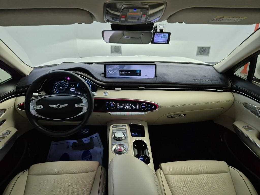 Genesis GV70 - Vista 7