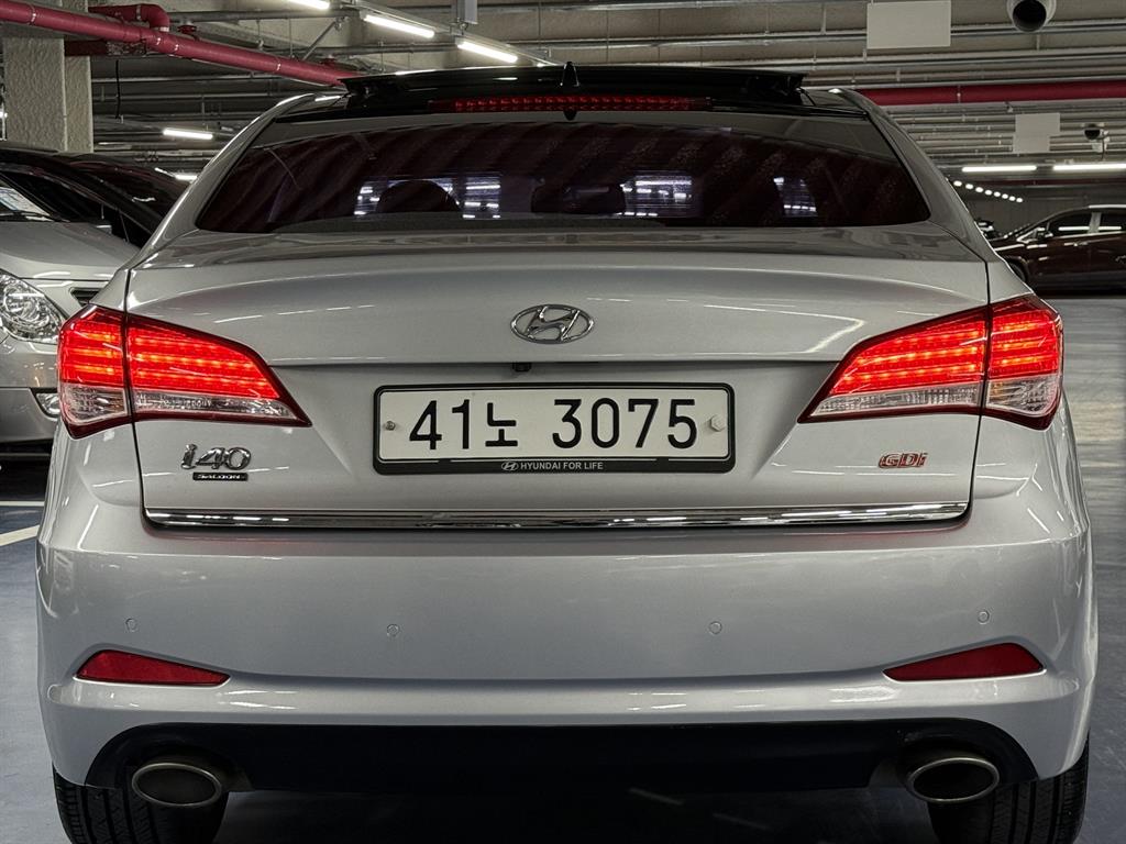 HYUNDAI i40 - Vista 4