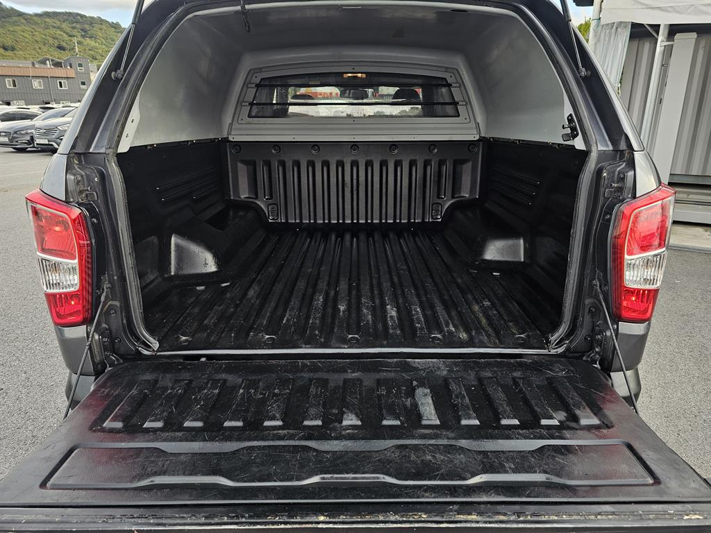 Ssangyong Rexton - Vista 6