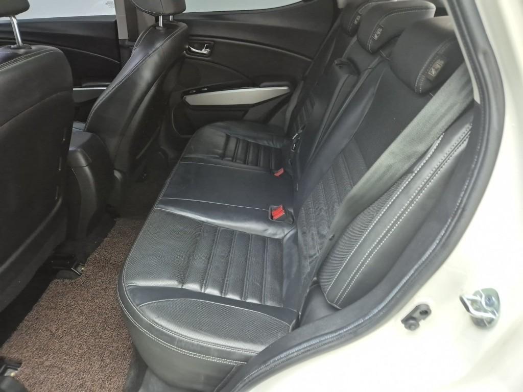 Ssangyong Tivoli 2015 Blanco - Importación desde Corea - HF Imports Iquique - Foto 18