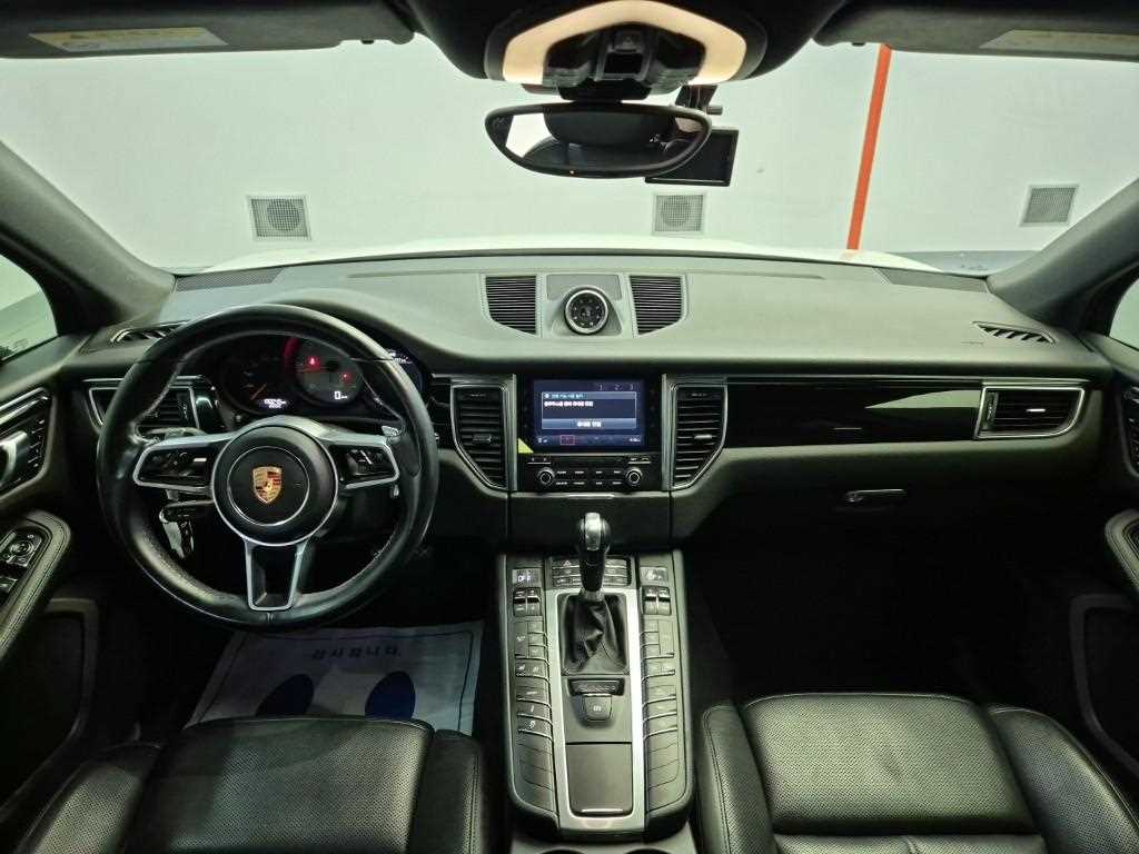 Porsche Macan - Vista 7