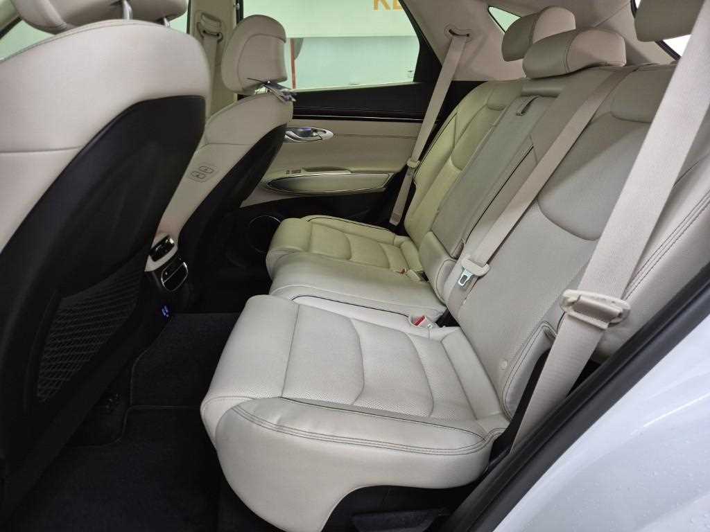 Genesis GV70 - Vista 12